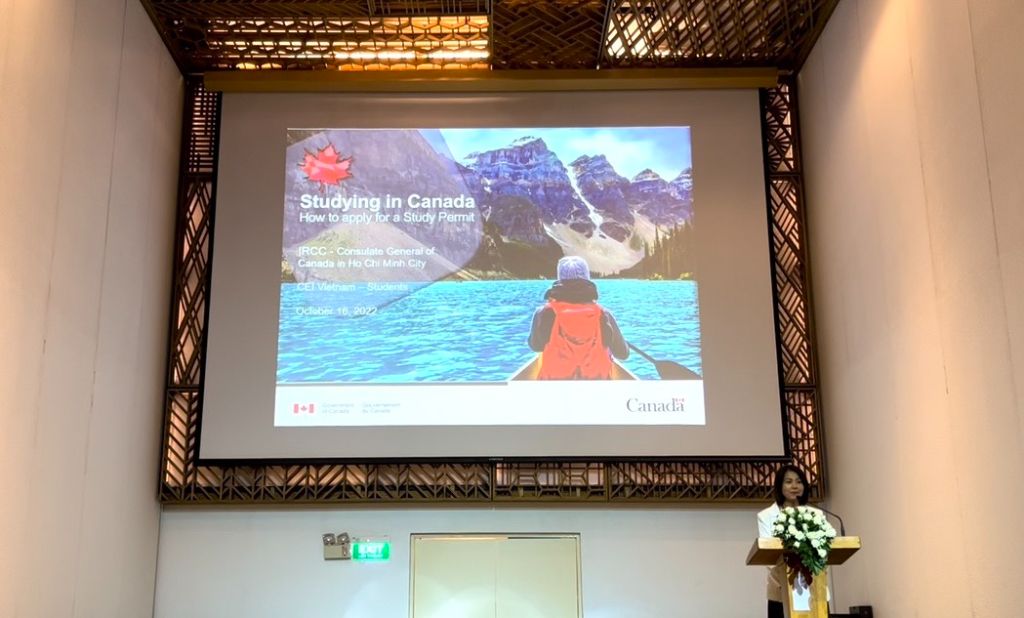 cuoc-hop-thuong-nien-cung-lanh-su