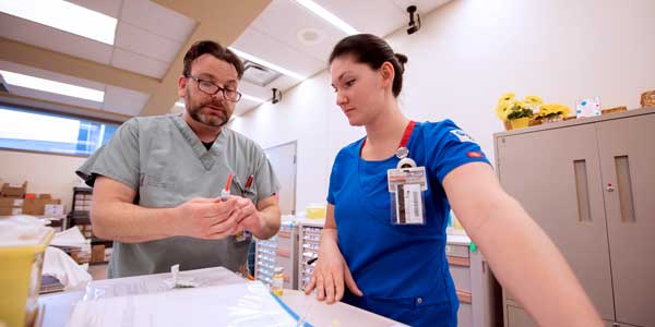 du-hoc-canada-chuyen-nganh-y-te